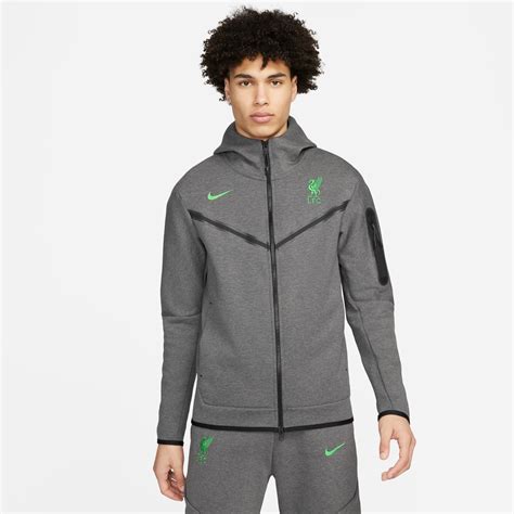 Nike Tech Fleece 